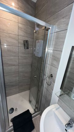48 Flat 3,, Kirkgate, Wakefield photo 3