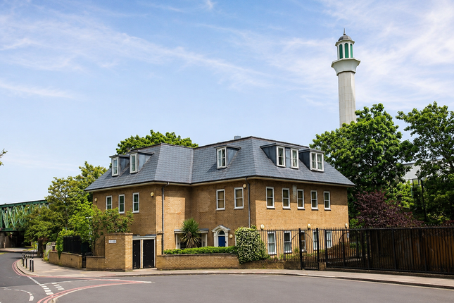 Flat 9, London Road, Morden photo 2