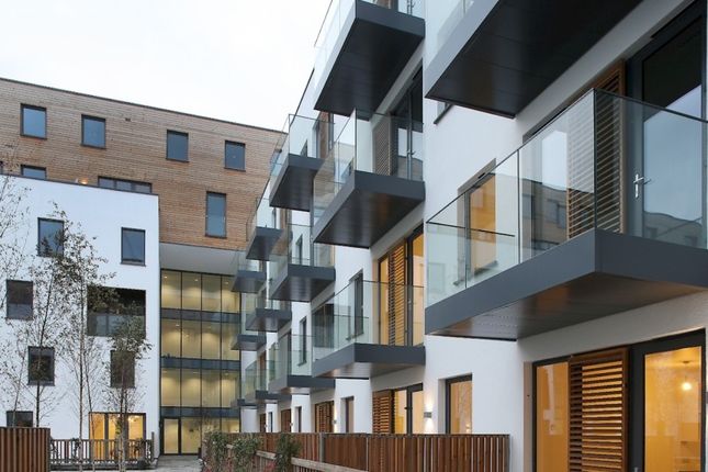 2-bed flat on Flat 24 Dara House, Capitol Way, London, £345,000