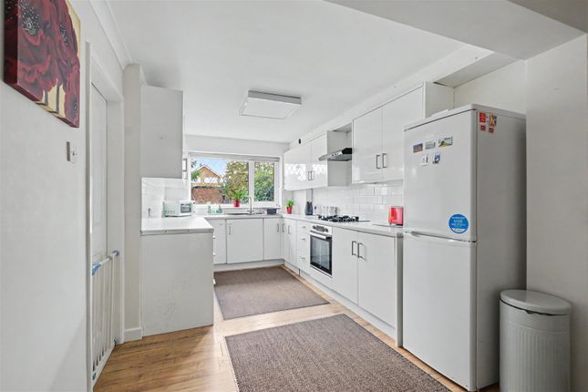 Newbery Avenue, Nottingham photo 3