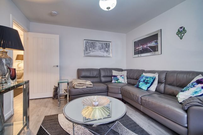 27 John Street, Catrine, Mauchline photo 2