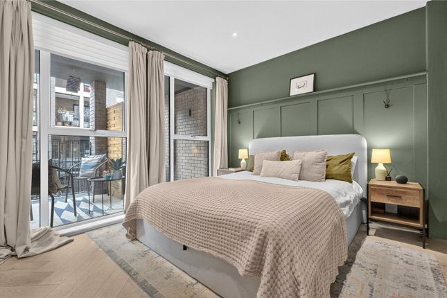 Flat 5, 16A,, Ravensbury Terrace, London photo 4
