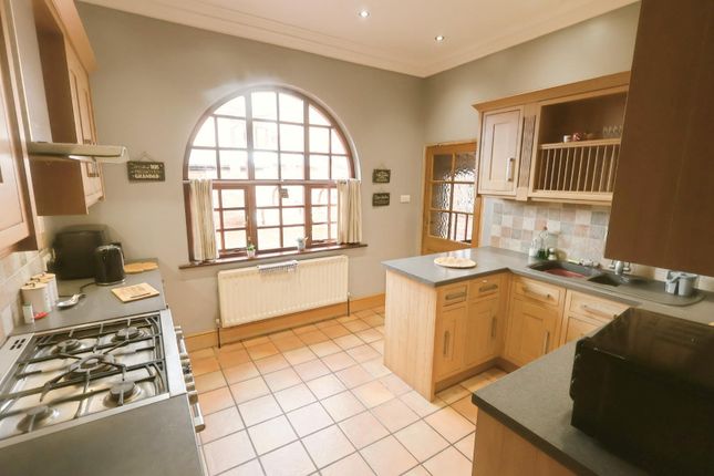 2, Percy Road, Wrexham photo 4