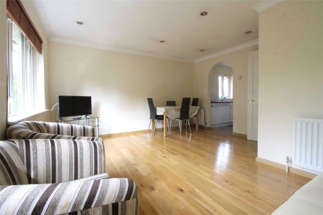 Flat for sale in Cherry Court, Hatch End, Middlesex