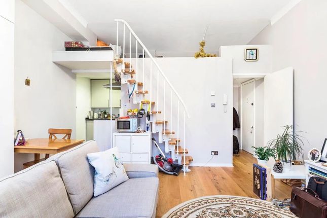 Flat 4, 28, Frognal, London photo 4