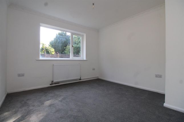 46, Birchwood, Peterborough photo 5
