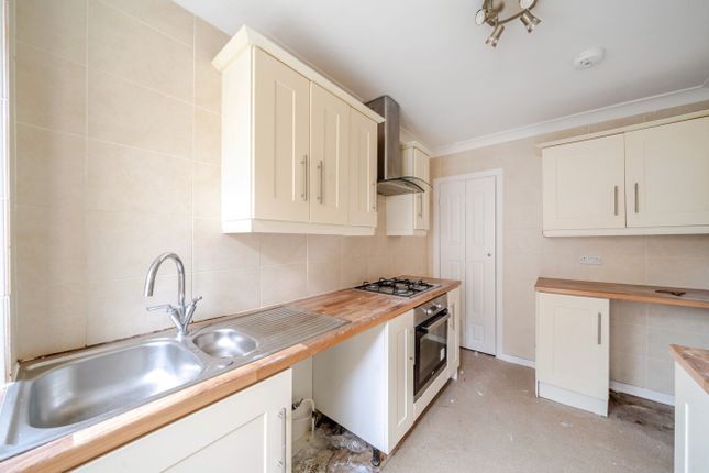 40, The Paddocks, Lancing photo 4