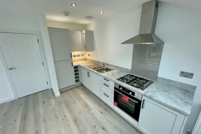 8 The Poppies A, Ward Drive, Manchester photo 4