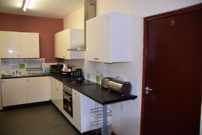 Shared accommodation to rent in Russell Street, Nottingham