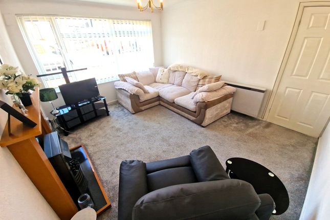 Flat 14, Anton Court, Tyn-Y-Pwll Road, Cardiff photo 2