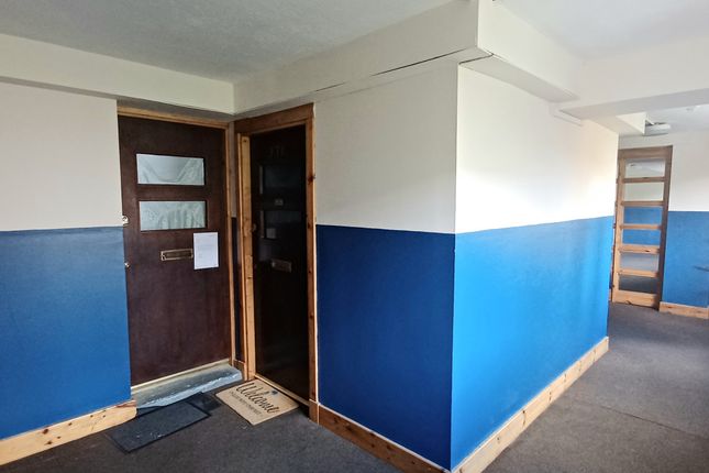 Flat A, 77, Lenzie Way, Glasgow photo 2