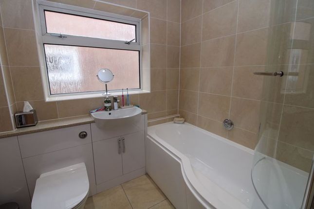 Detached house for sale in Birch Close, Broom