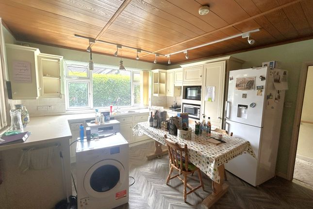 32a, Hunts Hill, Sudbury, Suffok photo 3