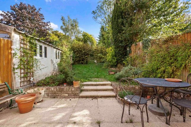 20 Salisbury Close, Princes Risborough photo 2