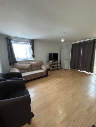 51, Dellow Close, ILFORD photo 4