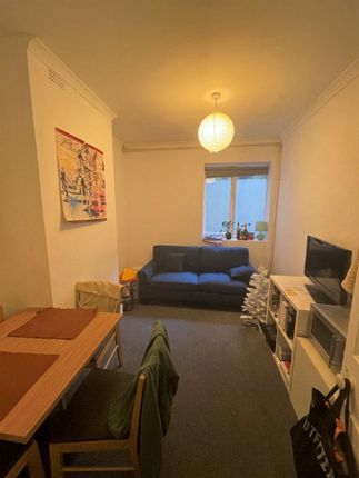 Flat to rent in Buckingham Place, City Centre, Brighton