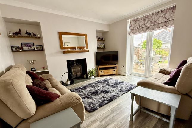 12, Gorsddu Road, Llanelli photo 2
