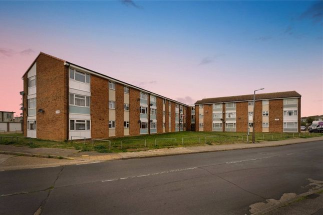 2-bed flat on Coronation Avenue, Tilbury, £175,000