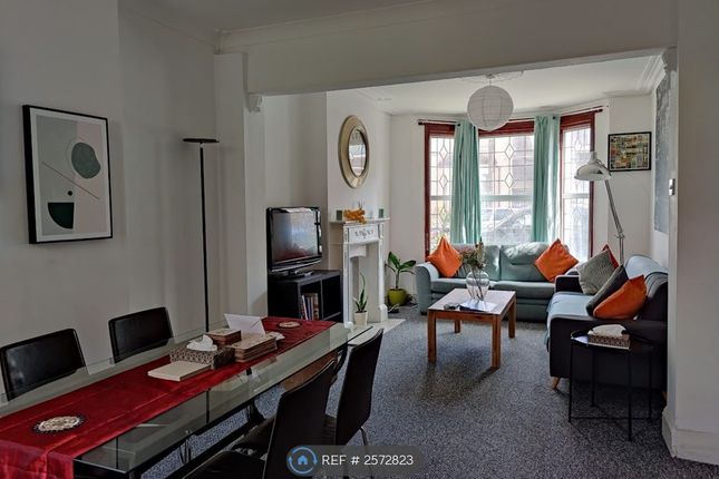 Sitting Room &amp; Dinner
