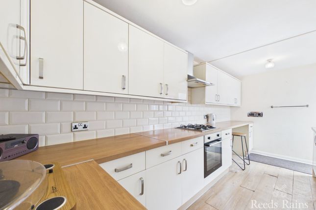 1073, Hessle Road, East Yorkshire photo 2