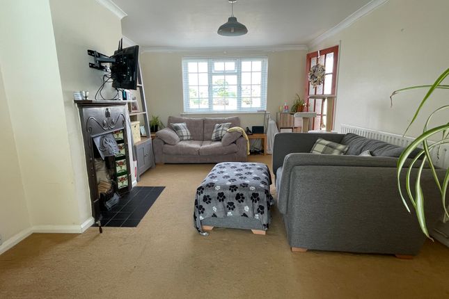 66, Castle Drive, Pevensey Bay photo 2