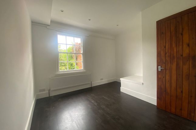 3a, Franklin Cottages, Greater London photo 3