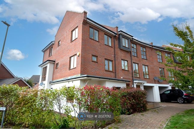 Thumbnail End terrace house to rent in Peggs Way, Basingstoke