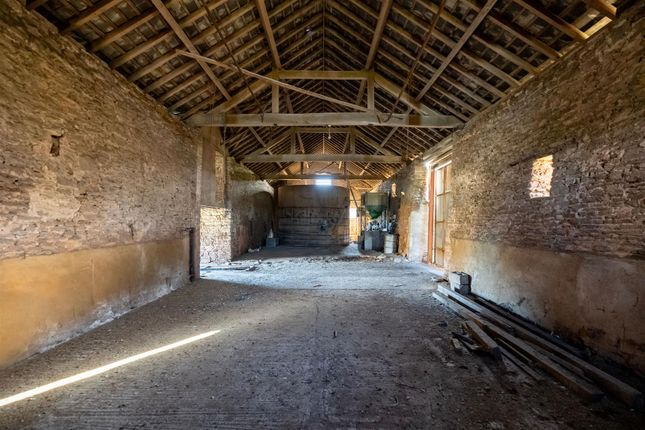 0601Llangrovefarm,-20.Jpg