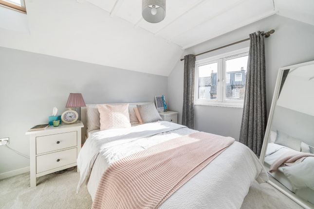 34, Oak Lane, Windsor photo 4