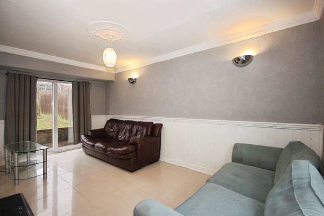 54, Bushbery Avenue, Coventry photo 3