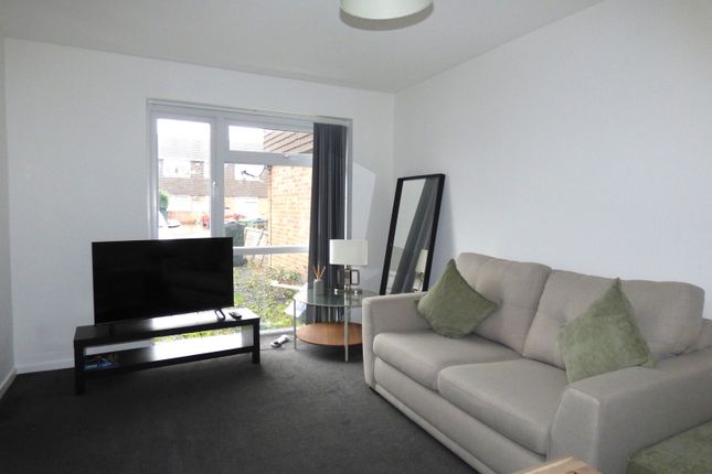 14, Windsor Close, Malvern photo 4