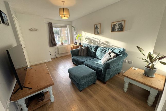 109, Meek Road, Newent photo 3