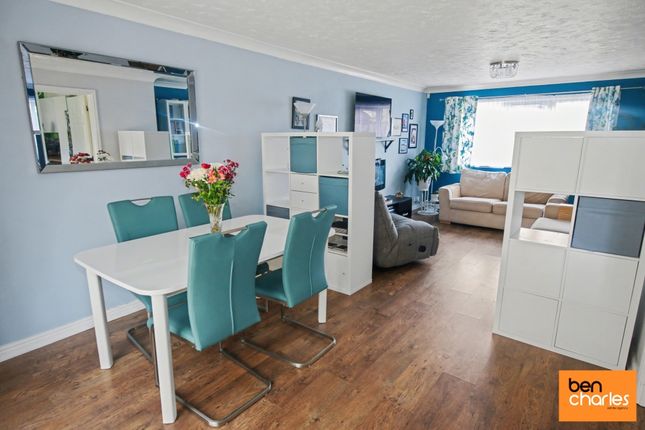 10, Merlin Court, Durham photo 4