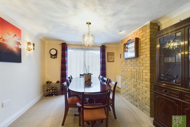 Detached house for sale in Tarragon Close, Bracknell, Berkshire