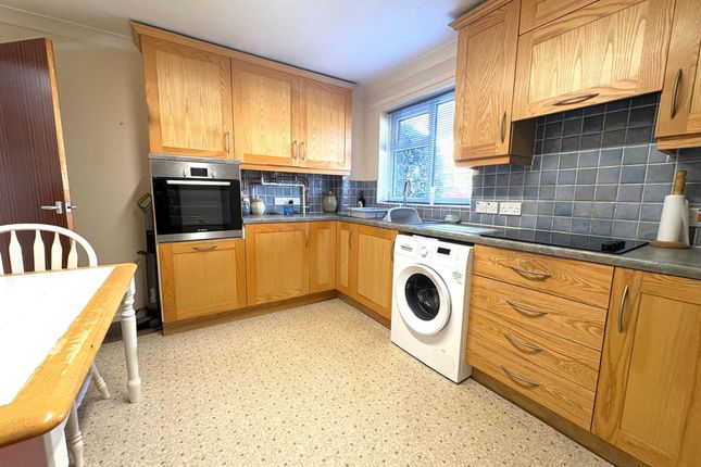 54 Carr Avenue, Leiston photo 2