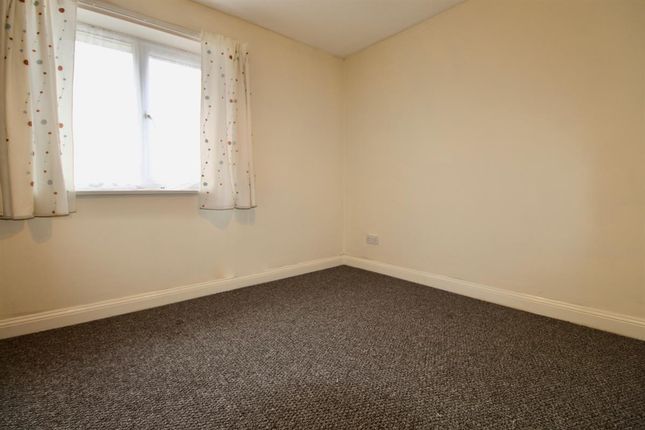 46 Meadenvale, Peterborough photo 4