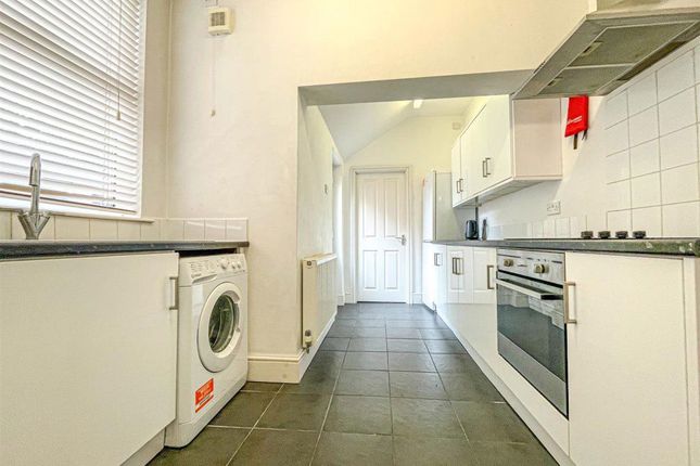 15, Winchester Avenue, Leicester photo 4