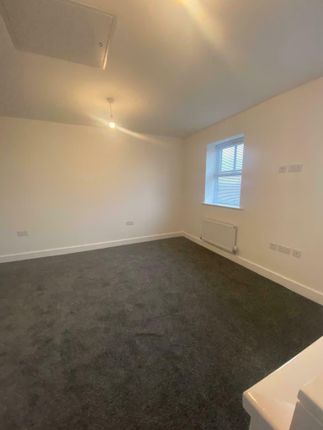 Town house to rent in Hablethorpe, Denewood Crescent, Nottingham