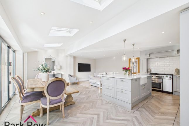 15, Pasture Avenue, Leeds photo 3