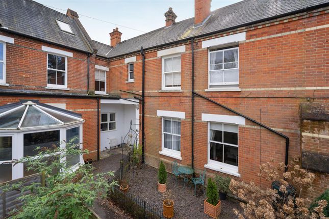 Mews house for sale in Pembroke Mews, Sunninghill, Ascot