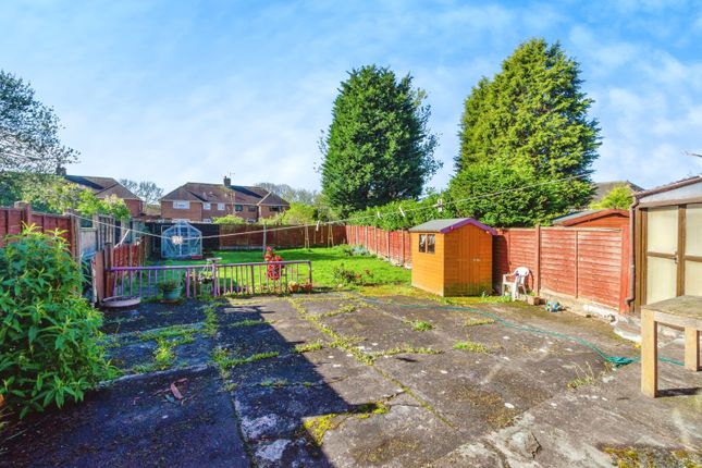 Flat for sale in Kelvin Road, Walsall, West Midlands