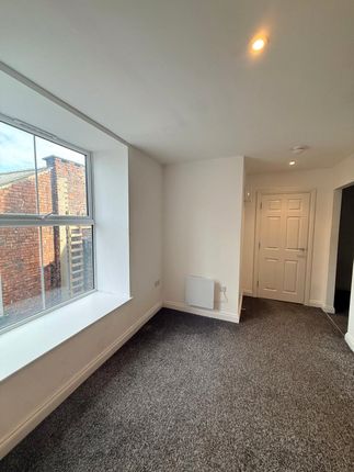 Apartment 10, Fawcett Street, 23, Sunderland, Tyne and Wear photo 3