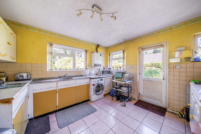 Honeysuckle Cottage, Honey Lane, Ringwood photo 4