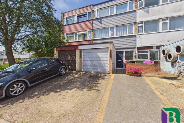29, Rydal Way, Milton Keynes photo 2