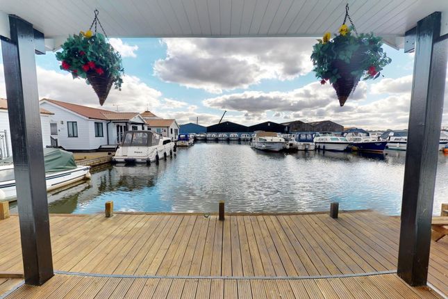 Grebe Cottage, Bridge Road, Potter Heigham photo 4