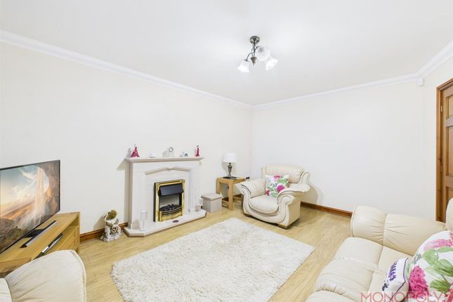 Ty Newydd Top Road, Wrexham photo 3