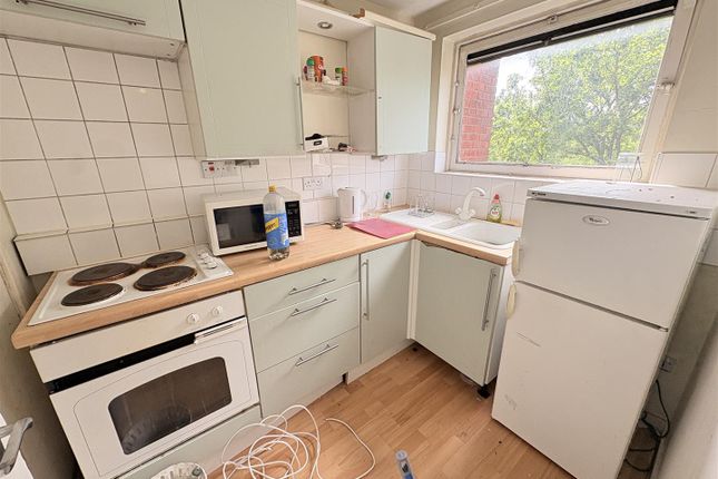 41 Bowen Court, Wake Green Park, Birmingham photo 2