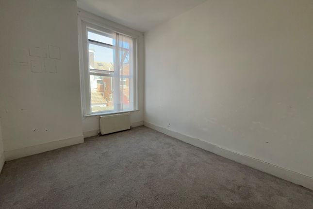 49, Portsmouth photo 4