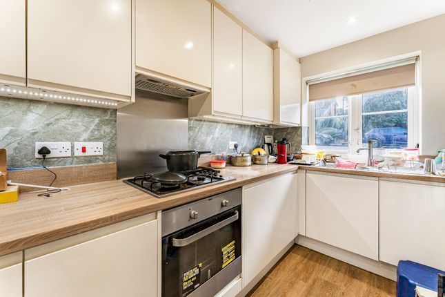 12, Ealing Road, Northolt photo 4