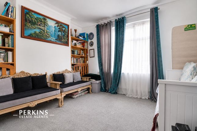 1, Summerfield Road, London photo 3